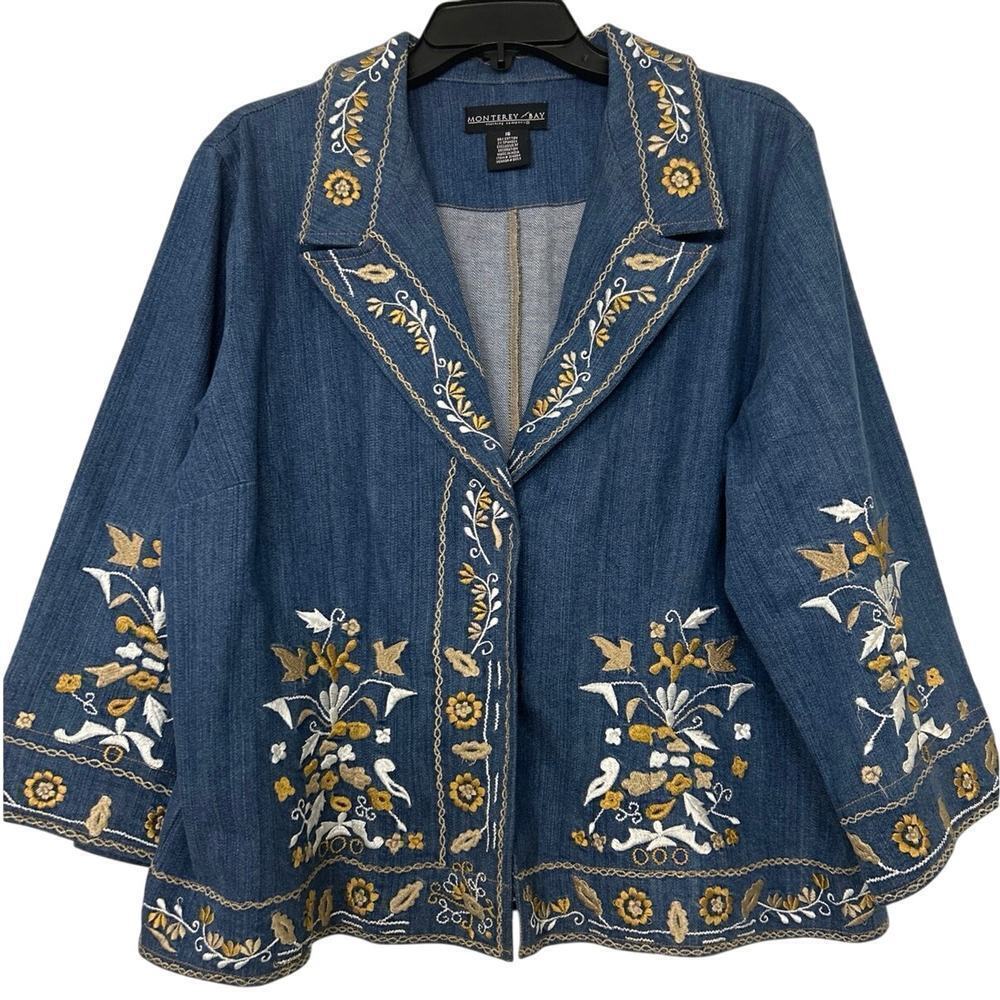 Monterey Bay Cotton Blend Floral Embroidered Boho Cottagecore Denim Jacket 16